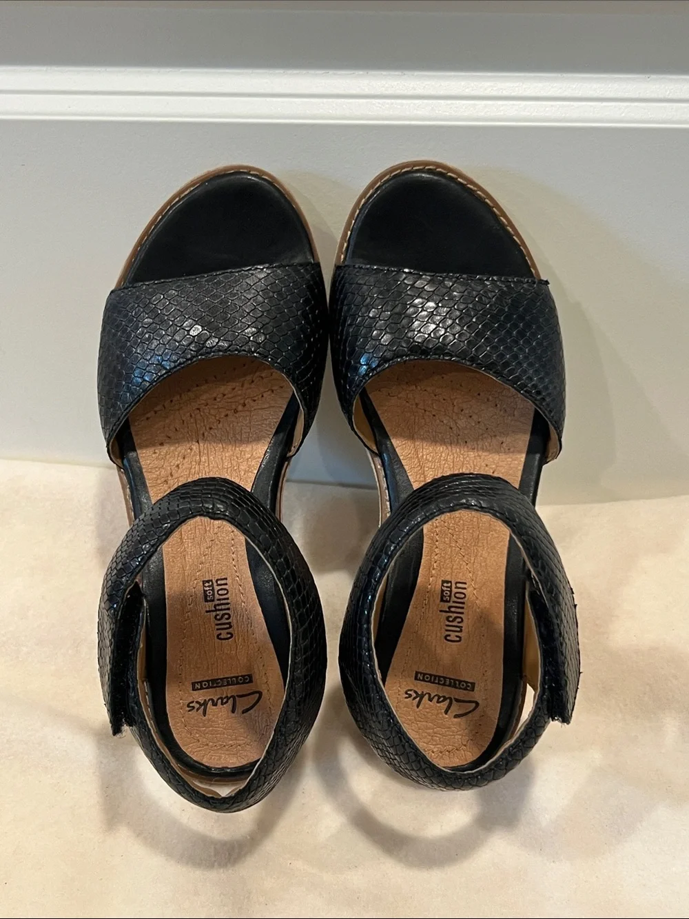 Clarks comfortable wedge